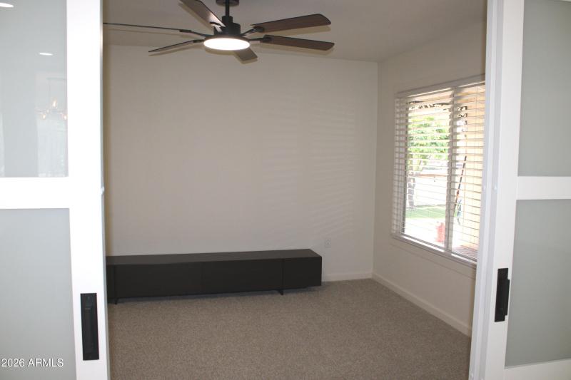 23 - Large Office