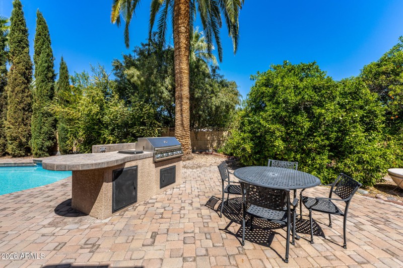 40 Charter Oak