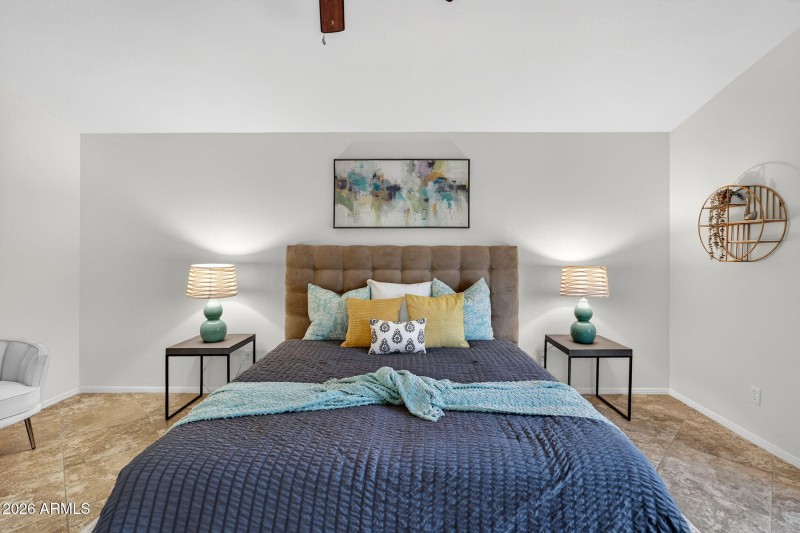 27-web-or-mls-026W Kimberly Way