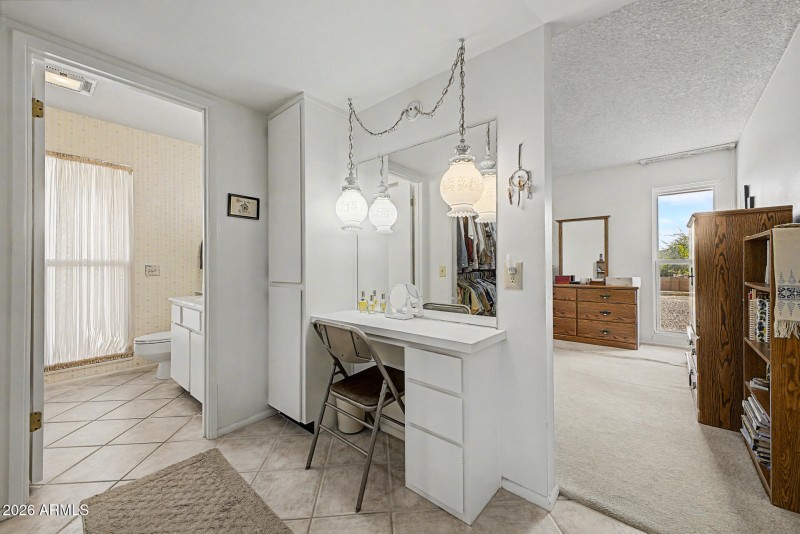 Primary Dressing area