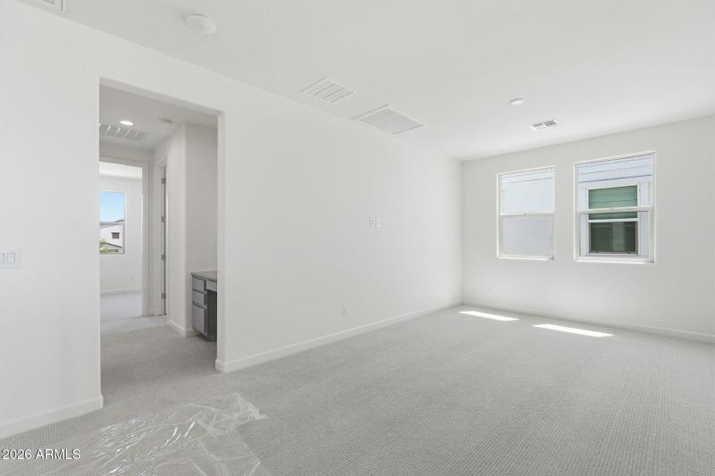 Loft entry to secondary bedroom hall
