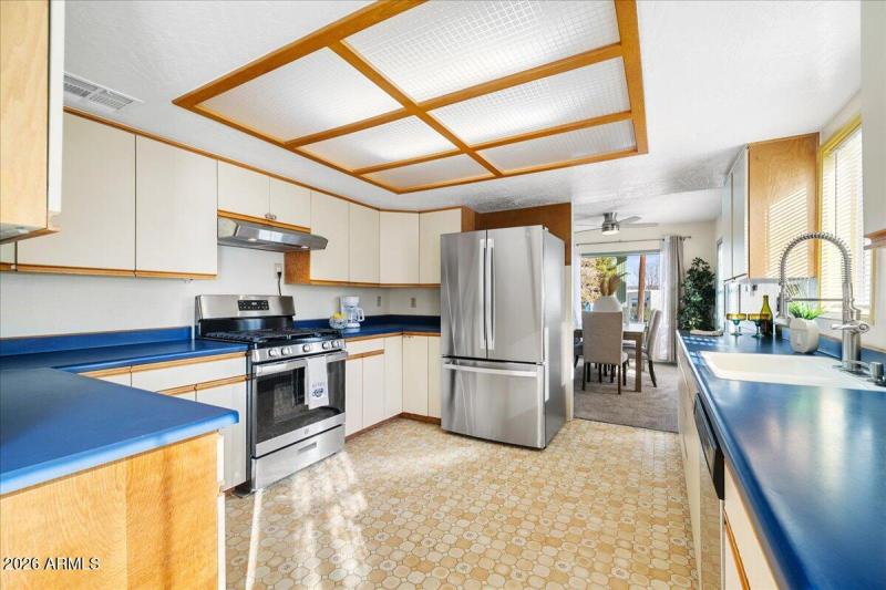 20-Kitchen