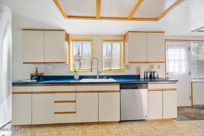 22-Kitchen