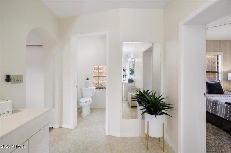 27-Bathroom