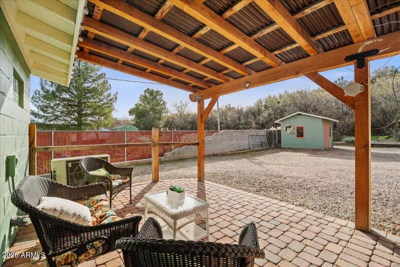 54-Guest House Patio