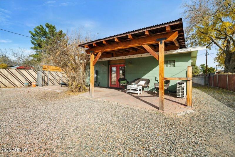 55-Guest House Back
