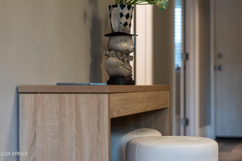 4150Cactus-desk and rabbit