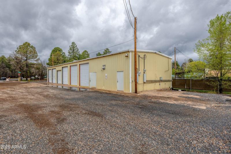 1878 W White Mountain Blvd in Lakeside