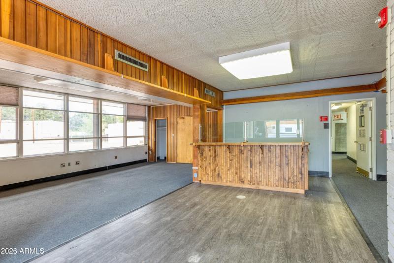 1878 W White Mountain Blvd in Lakeside