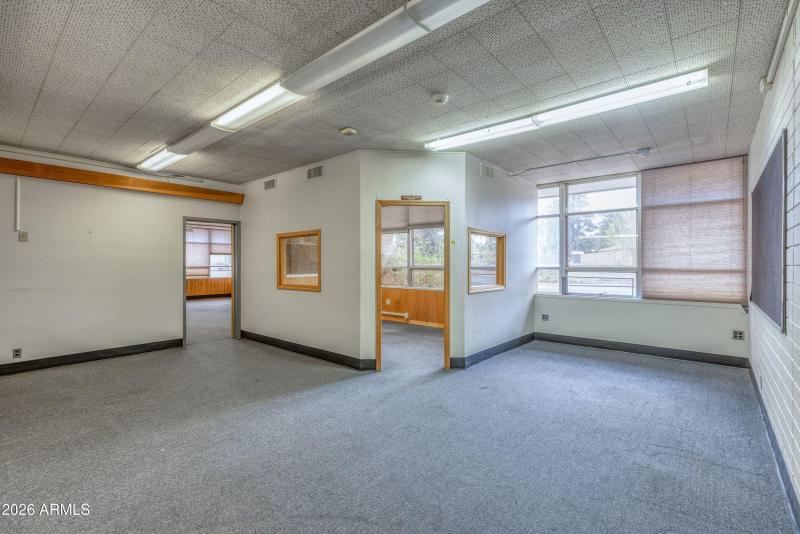 1878 W White Mountain Blvd in Lakeside