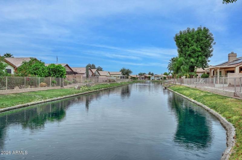 Ventana Lake-Neighborhood