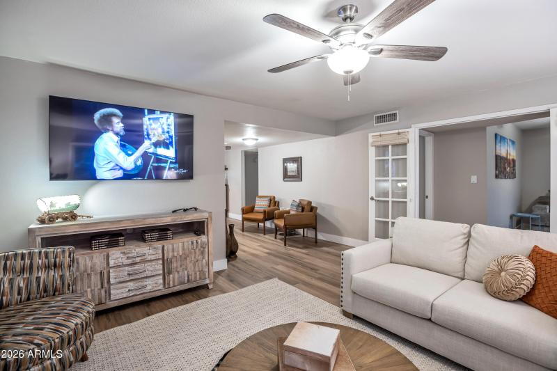 Family Room 4