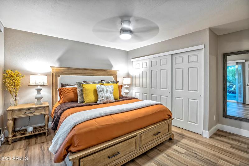 Primary-Kind Bed