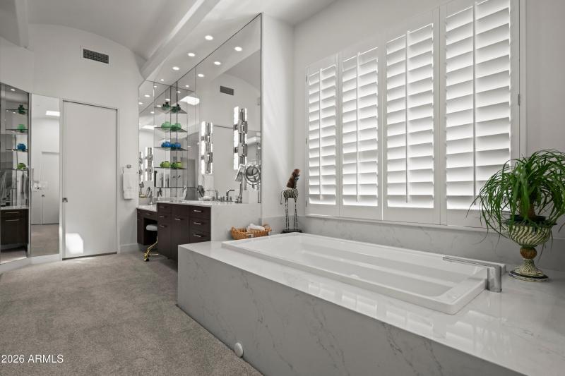 Separate Vanities/Closets/Water Closets