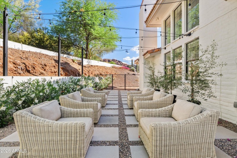 Gated Side Yard