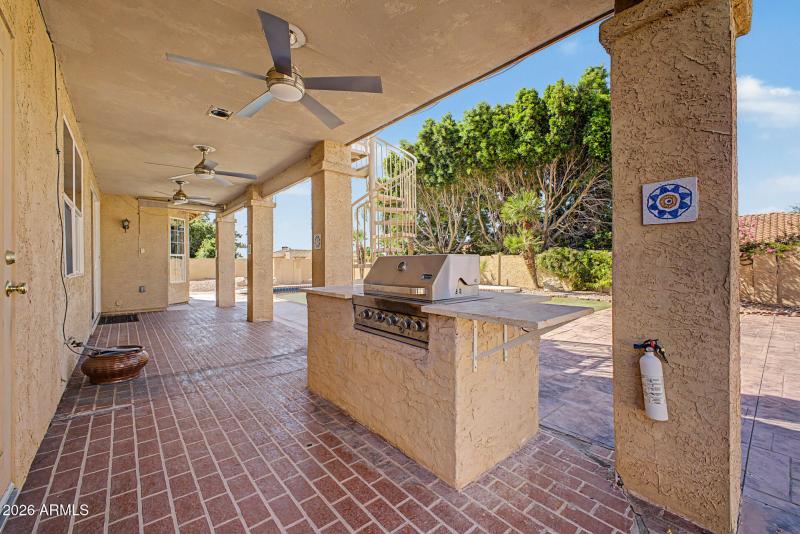 Built-In BBQ