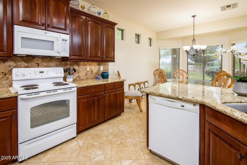 42348 W Fountain Head-9495-Edit