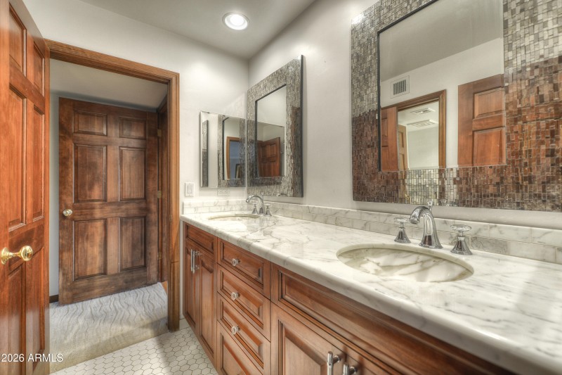 Double Sinks