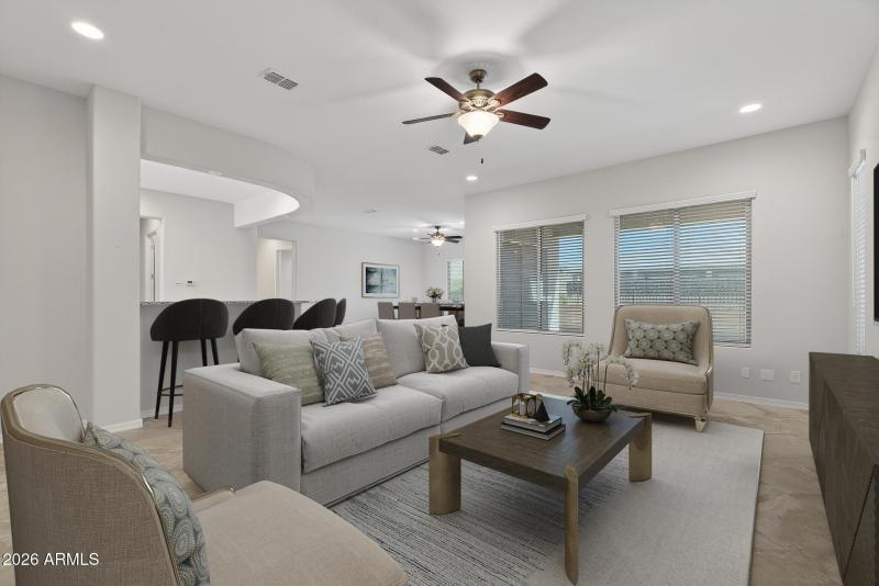 6VS) GREAT ROOM TO DINING