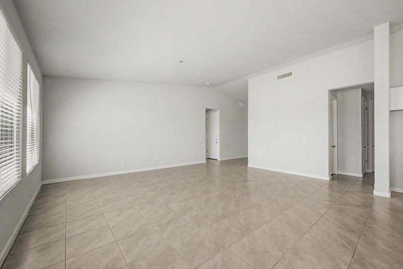 Photo #3