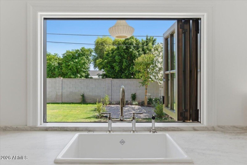 Custom Window Detail