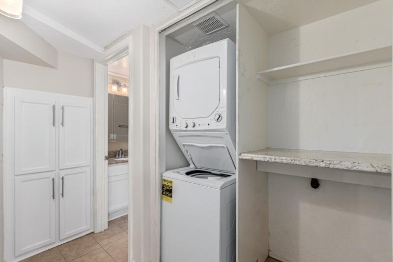 DOWNSTAIRS LAUNDRY