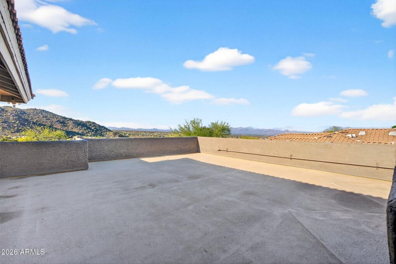 HUGE rooftop deck