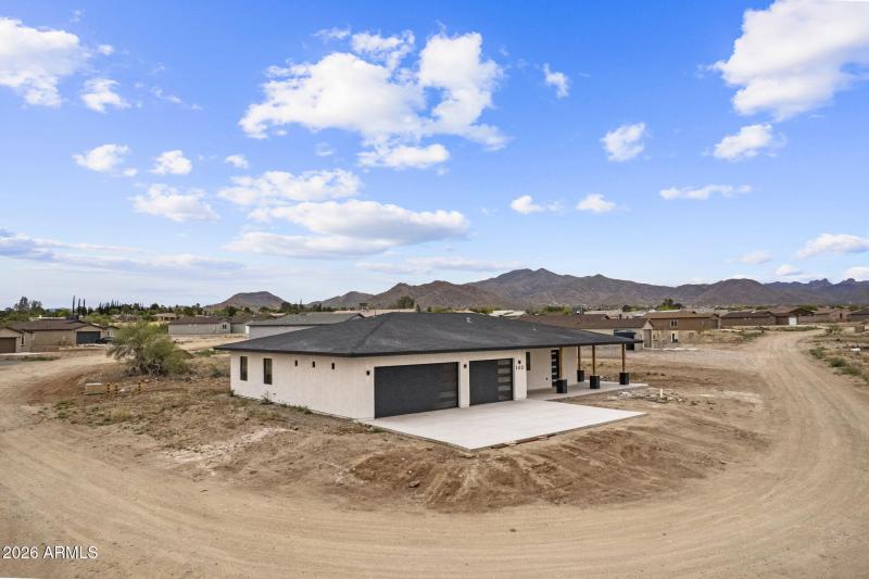 3-web-or-mls-102 S Montgomery Ave - MLS