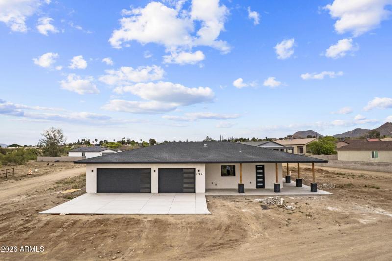 4-web-or-mls-102 S Montgomery Ave - MLS