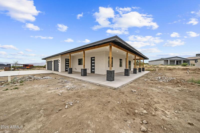 8-web-or-mls-102 S Montgomery Ave - MLS