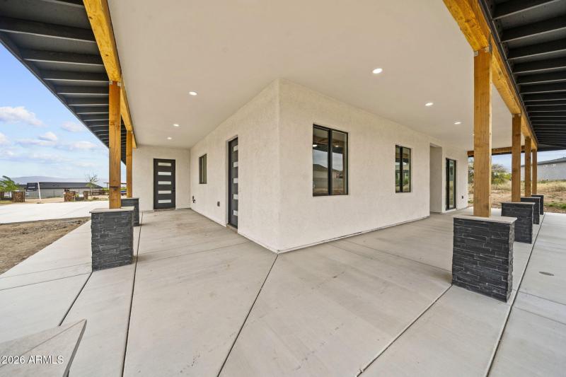 9-web-or-mls-102 S Montgomery Ave - MLS
