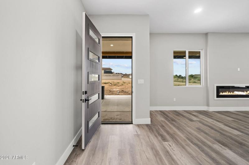 13-web-or-mls-102 S Montgomery Ave - MLS