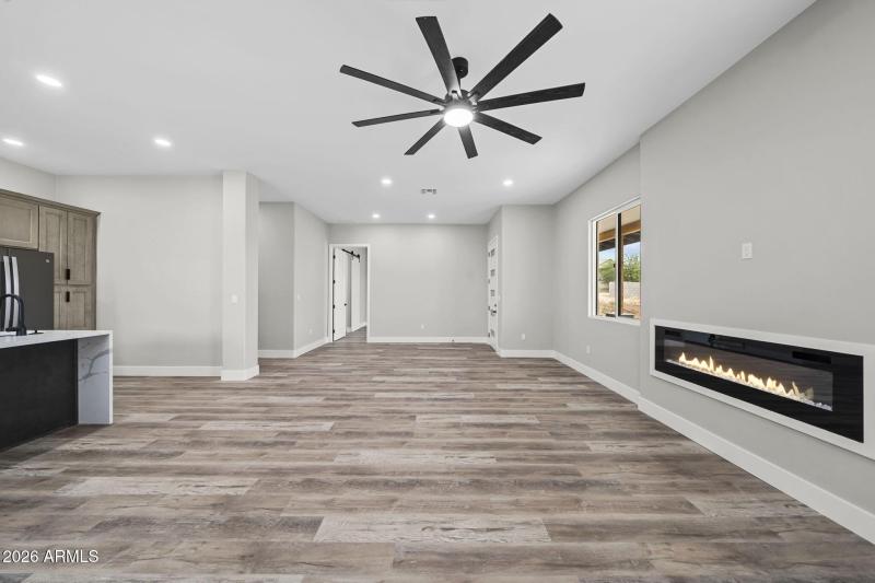 15-web-or-mls-102 S Montgomery Ave - MLS