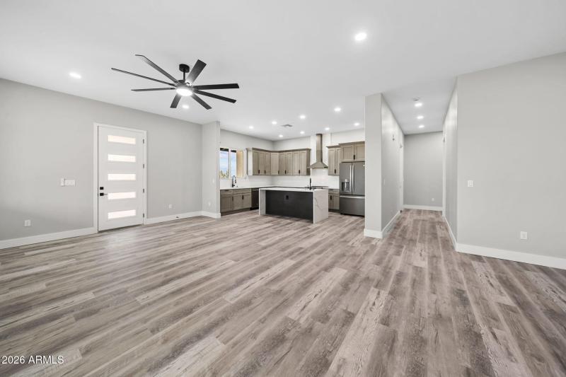 17-web-or-mls-102 S Montgomery Ave - MLS