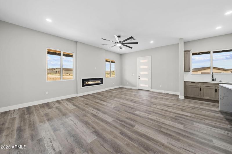 19-web-or-mls-102 S Montgomery Ave - MLS