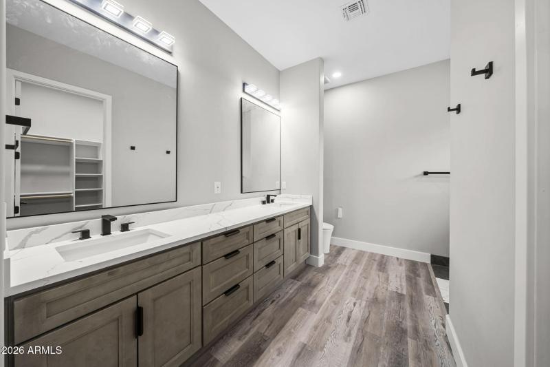 26-web-or-mls-102 S Montgomery Ave - MLS