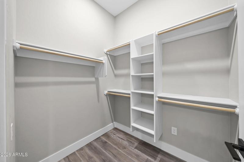 28-web-or-mls-102 S Montgomery Ave - MLS