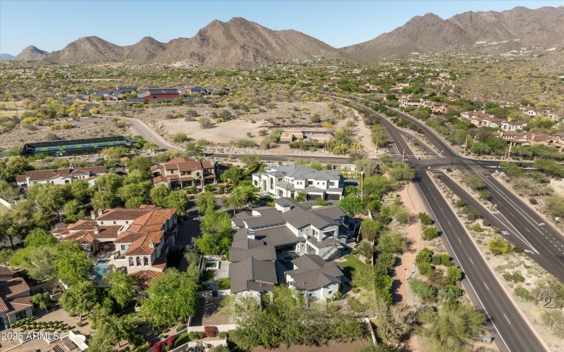 63-9979 E Toms Thumb Scottsdale, AZ, Uni
