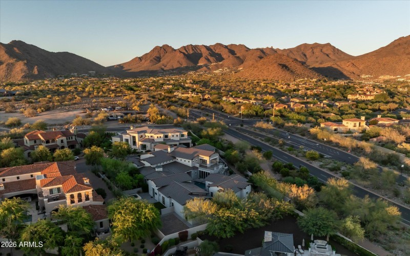 78-9979 E Toms Thumb Scottsdale, AZ, Uni