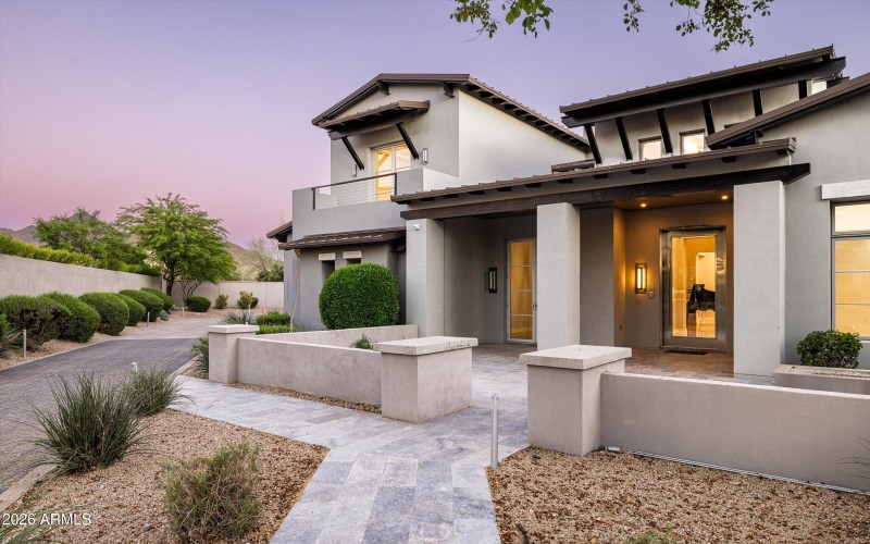 85-9979 E Toms Thumb Scottsdale, AZ, Uni