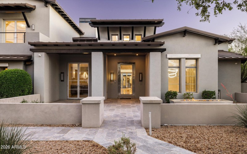 86-9979 E Toms Thumb Scottsdale, AZ, Uni