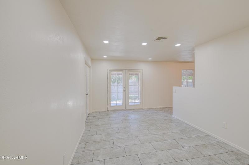 Family Room 4