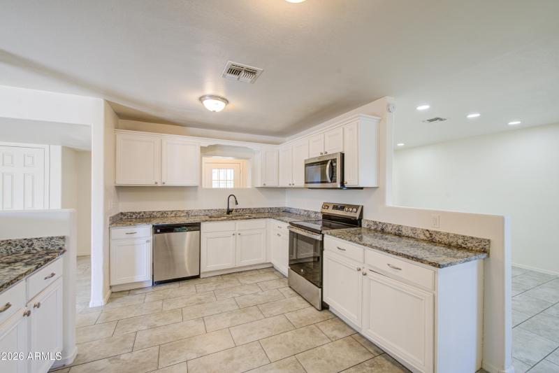 Kitchen 3