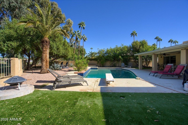 15-Backyard