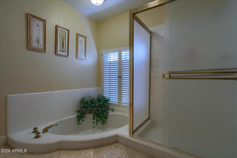 24-Master Bathroom