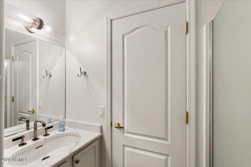 20-Guest Bathroom