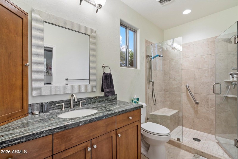 Casita-bathroom