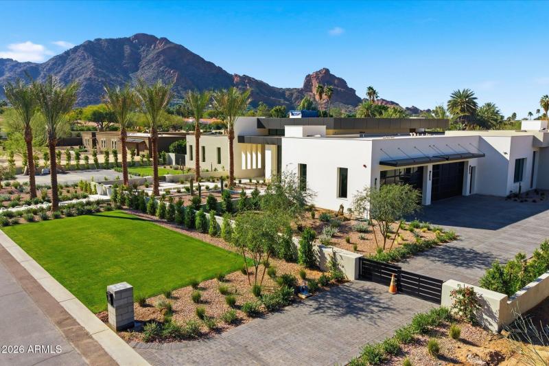 Camelback Mountain Views