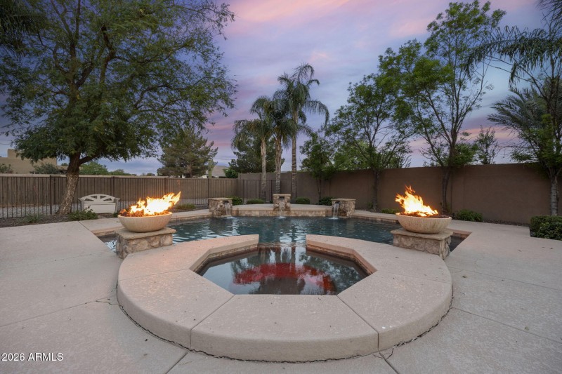 72-web-or-mls-24027-s-121st-pl