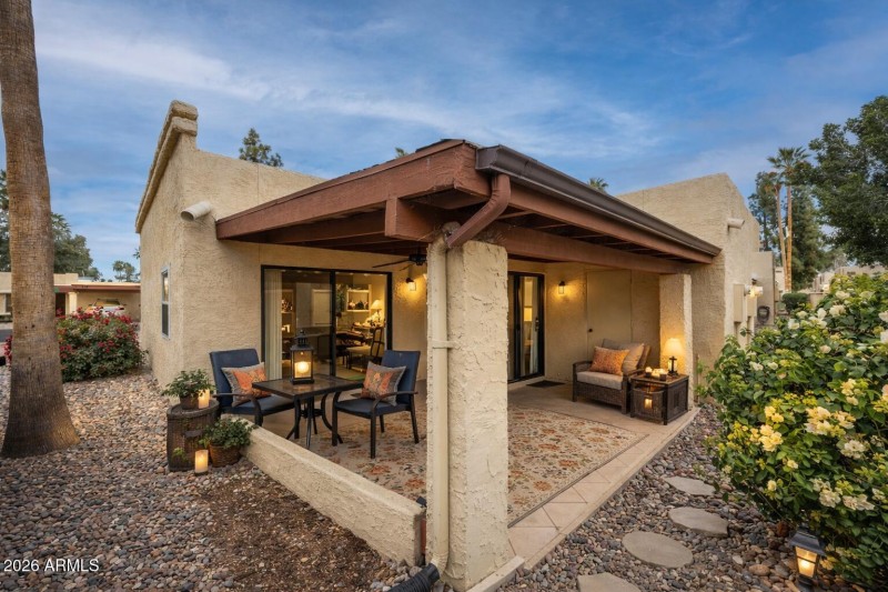 Cozy outdoor patio retreat